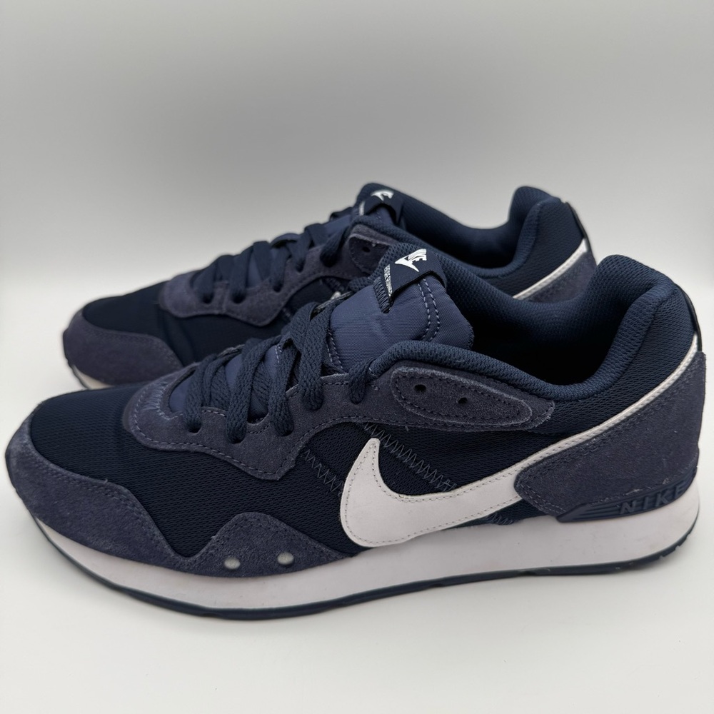 Nike Venture Runner Navy Blue White Running Shoes CK2944-400 Mens Size 8.5